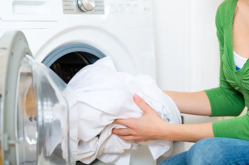 Cómo lavar la ropa blanca en la lavadora